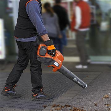 HUSQVARNA 36.0v  BATTERY BLOWER 120IB