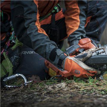 Husqvarna T535IXP 36V LI12" Battery Chainsaw