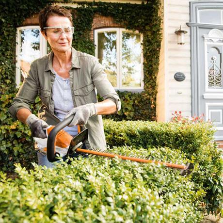 Stihl 18V Battery Hedge Trimmer HSA 45 Kit