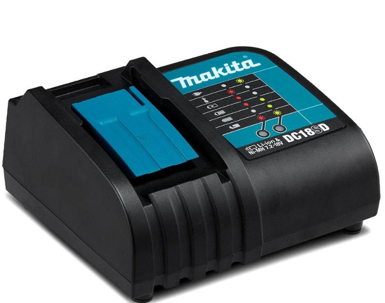 Makita DC18SD 18V Charger