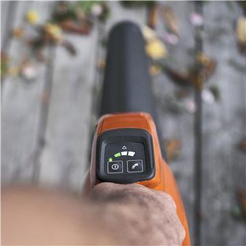 HUSQVARNA 36.0v  BATTERY BLOWER 120IB