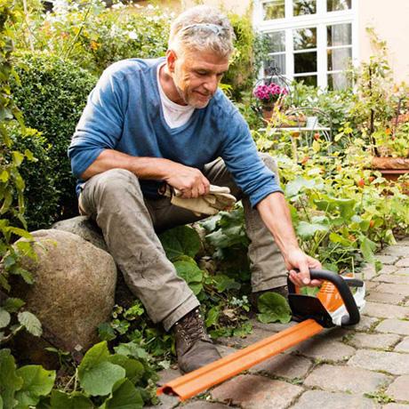 Stihl 18V Battery Hedge Trimmer HSA 45 Kit